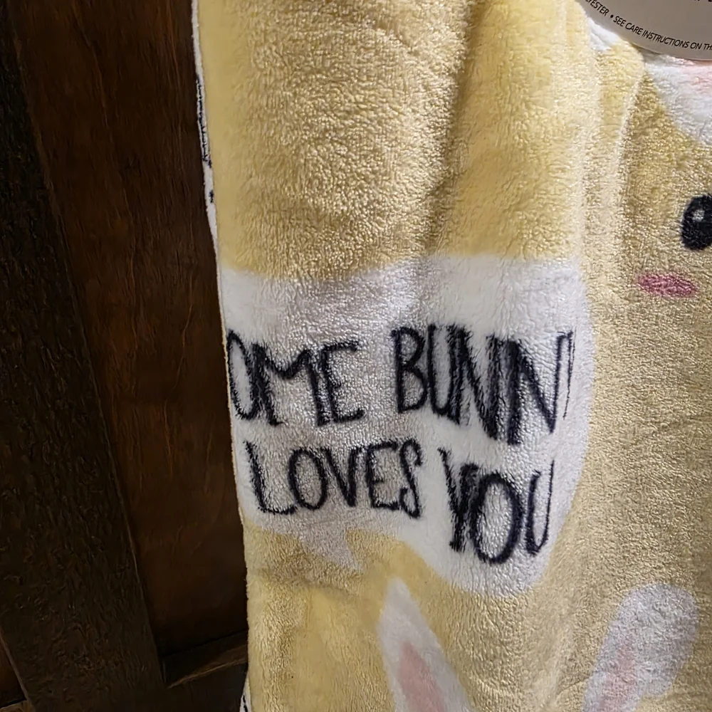 Unique! Some Bunny Loves You Throw Blanket-NWT